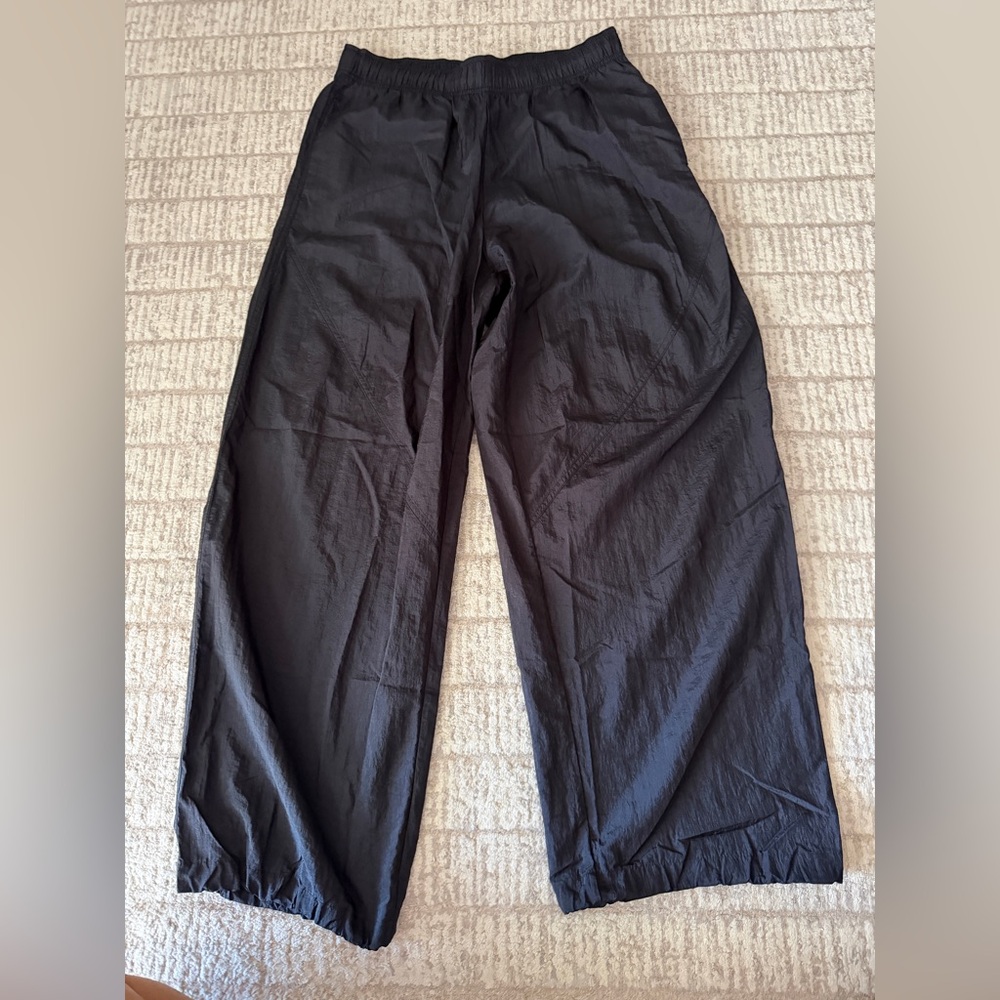 Athleta wide leg mid rise lunar sheen utility windbreaker pants